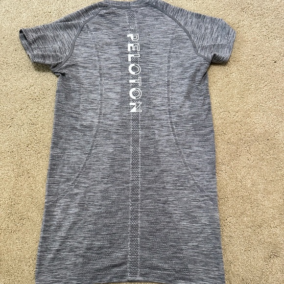 Lululemon Swiftly Tech Tee - Peloton - Size 8 - $45 - Picture 2 of 4
